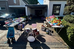 Garagesale-10