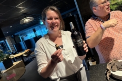 Wining-43